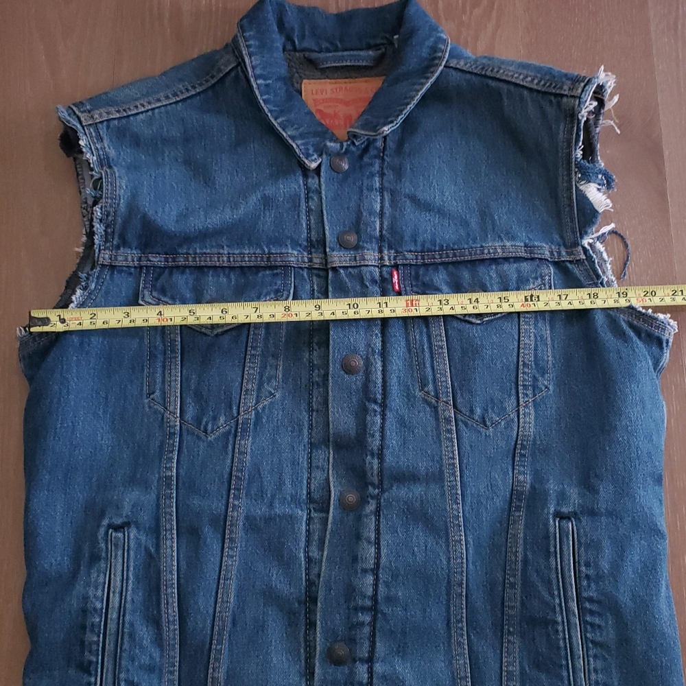 Levi's Denim Sherpa Lined Cut Sleeve Trucker Vest Jacket Size Men’s Medium - Picture 9 of 9
